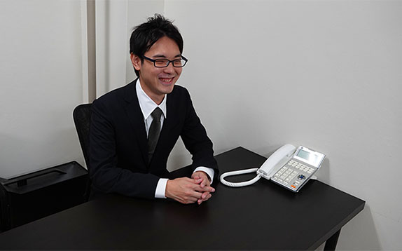 株式会社V1の社員１